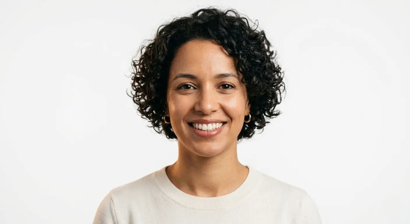 Patiente souriante au Centre dentaire Dr houssam Ait Bouzianeد.حسام أيت بوزيان, Marrakech