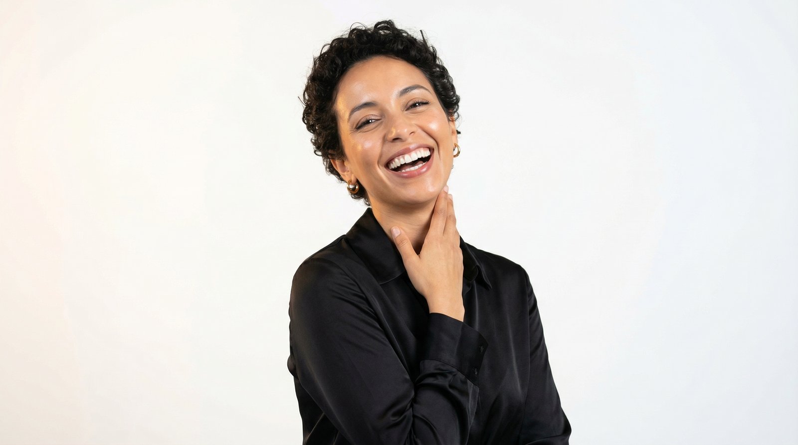 Patiente souriante au Centre dentaire Dr houssam Ait Bouzianeد.حسام أيت بوزيان, Marrakech